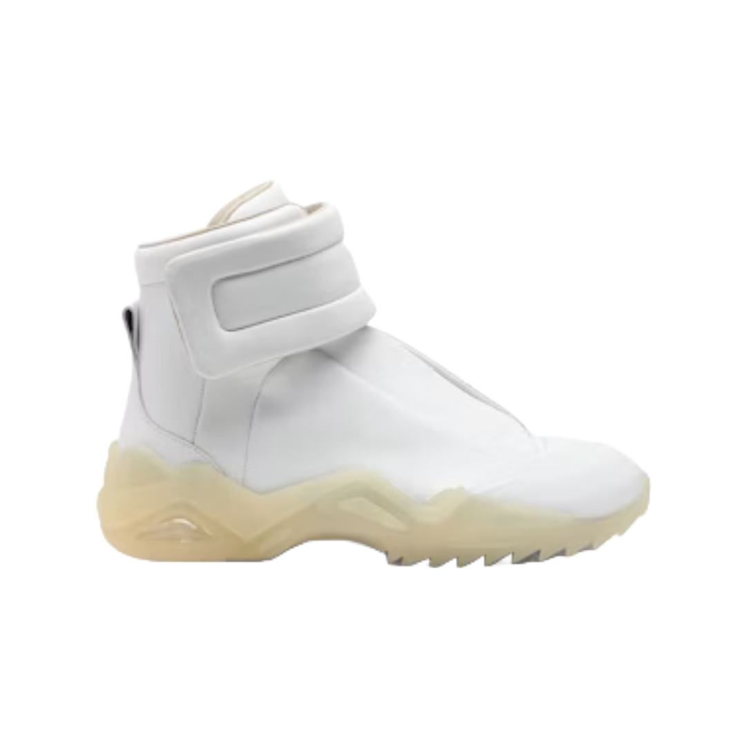 WHITE HIGH TOP BOOT SHOES